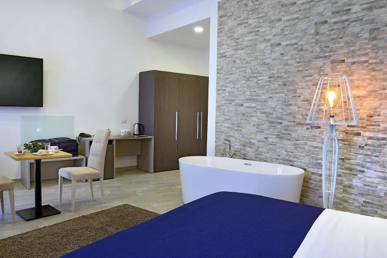 Barbarella Spa Neapol 2*,
