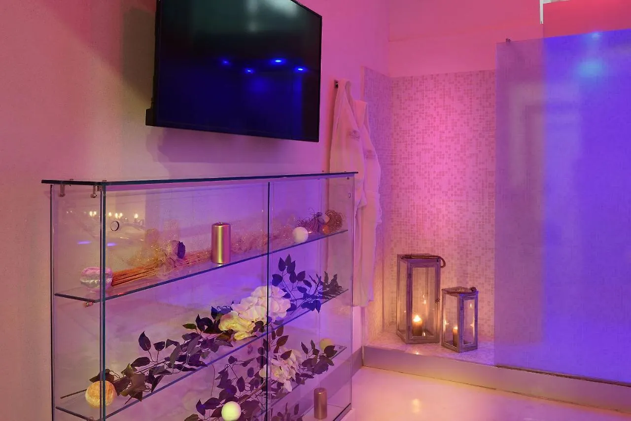 Barbarella Spa Neapol 2*,